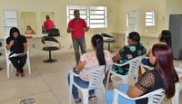 02-05-22-aula-inaugural-das-atividades-de-embelezamento-no-csu-de-mandacaru-foto-alberto-machado-3.jpg