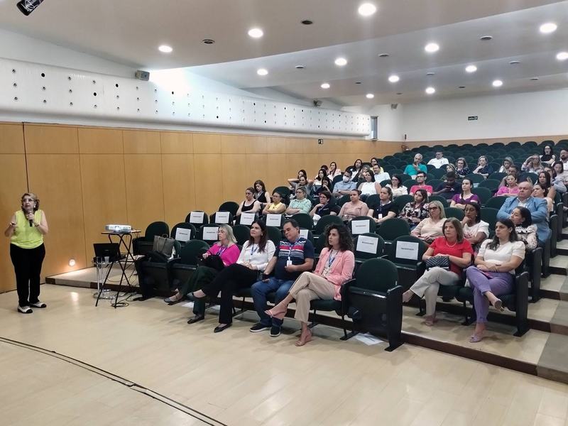 02-palestra-da-profa-dra-helen-khoury.jpg