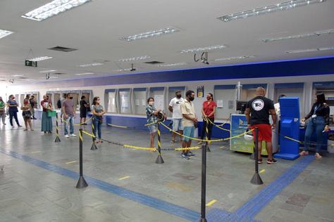 10-12-20-pagamento-do-abono-natalino-foto-alberto-machado-19.jpg