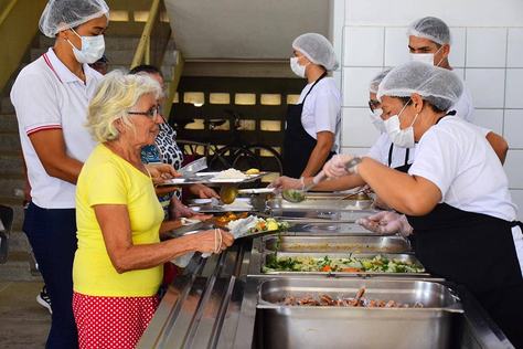 13-11-23-restaurante-popular-foto-alberto-machado-67.jpg