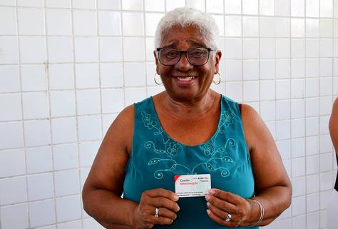 17-10-24-recadastramento-do-cartao-alimentacao-eee-jose-vieira-tambauzinho-foto-alberto-machado-54.jpg