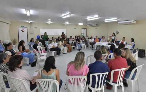 20-11-23-reuniao-de-discussao-sobre-servico-de-acolhimento-em-familia-acolhedora-foto-alberto-machado-19.jpg