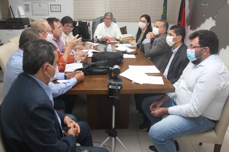 20_06_22-joao-azevedo_reuniao-educacao_fotos-alberi-pontes-4.jpg