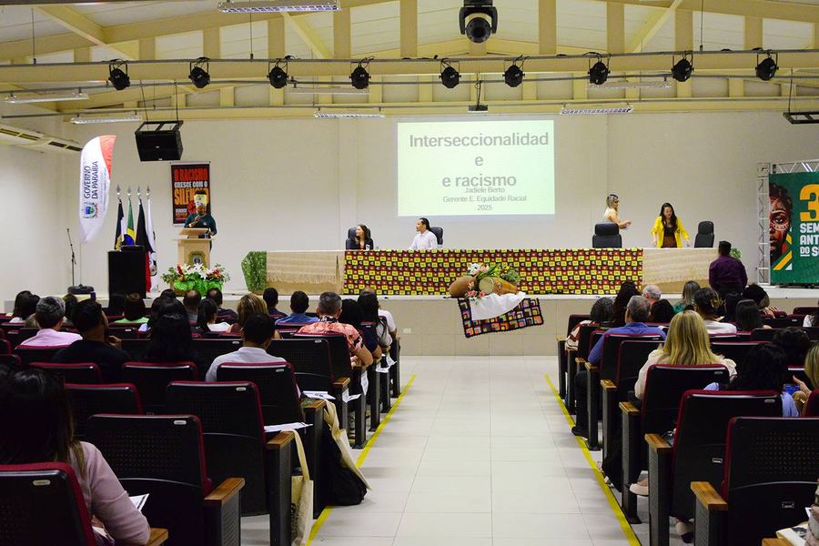 28-11-25-seminario-antirracista-do-suas-foto-alberto-machado-200.jpg
