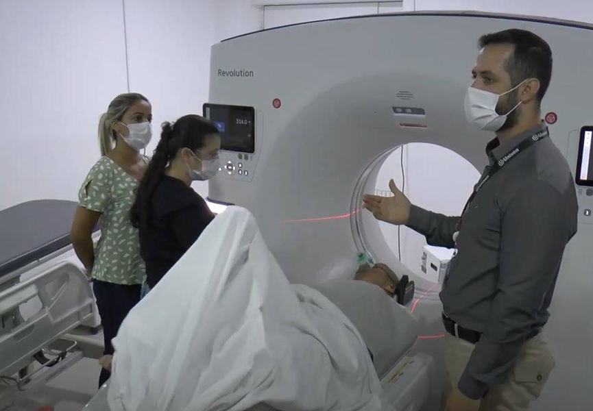 a-capacitacao-dos-profissionais-que-vao-operar-o-novo-tomografo-sera-conclupida-essa-semana.jpg