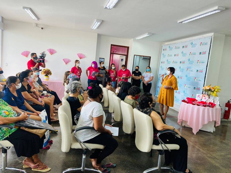 a-palestra-feita-pela-coach-e-perita-criminal-michelle-mendonca-abordou-o-tema-2018alegria-a-beleza-da-alma.jpeg