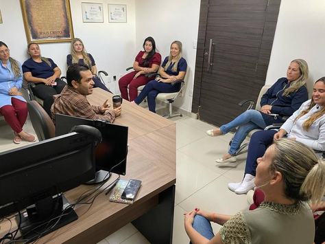 a-reuniao-que-definiu-a-logistica-de-funcionamento-do-posto-medico-no-terreiro-do-forro.jpg