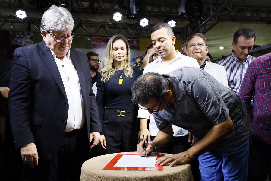 abertura-do-salao-de-artesano-em-cg-foto-francisco-franca-7.jpg