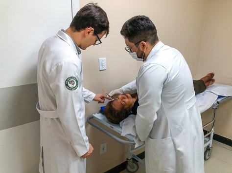 ambulatorio-do-hospital-metropolitano-oferece-tratamento-com-toxina-botulinica-para-pacientes-com-disturbios-do-movimento-1.jpg