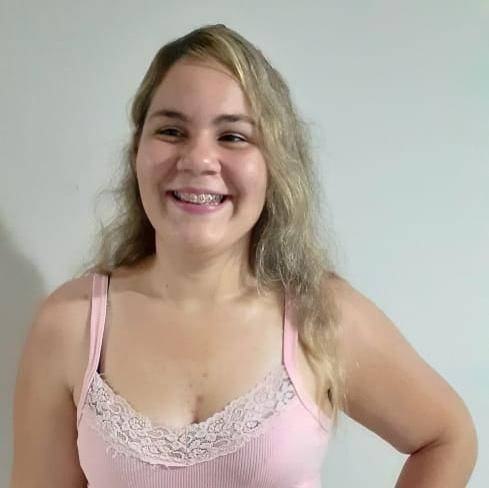analice-lopes-e-fa-do-delineador-de-olhos-arquivo-pessoal.jpg