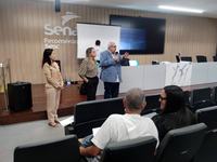 ao-lado-de-claudiene-e-dina-geraldo-recepciona-participantes-do-curso-01.jpg