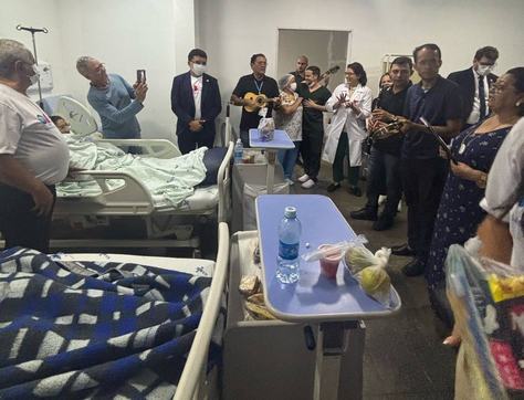 as-entregas-dos-kits-e-apresentacoes-musicais-aconteceram-nas-enfermarias-do-hospital-do-bem.jpg
