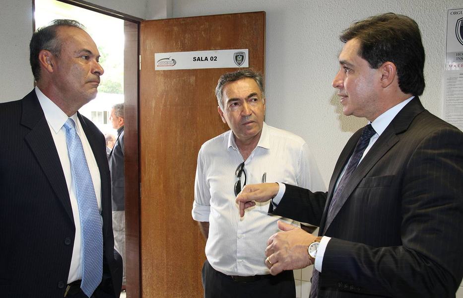 autoridades-da-colombia-conhecem-sistema-de-radio-comunicacao-da-paraiba-4.jpg