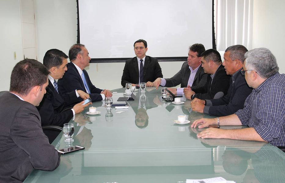 autoridades-da-colombia-conhecem-sistema-de-radio-comunicacao-da-paraiba-1.jpg
