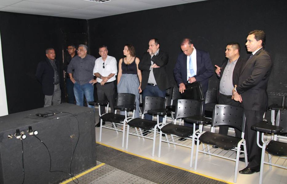 autoridades-da-colombia-conhecem-sistema-de-radio-comunicacao-da-paraiba-3.jpg