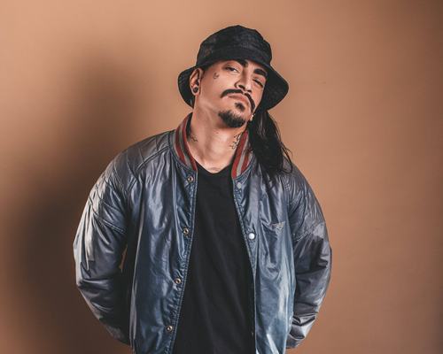 Bailaço tem apresentações artísticas e discotecagem do DJ Pierre Alexander