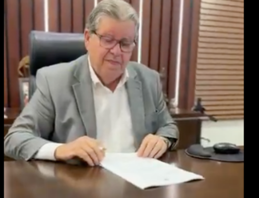 João Azevêdo assina medida provisória e assegura reajuste salarial acordado com as Forças de Segurança da Paraíba