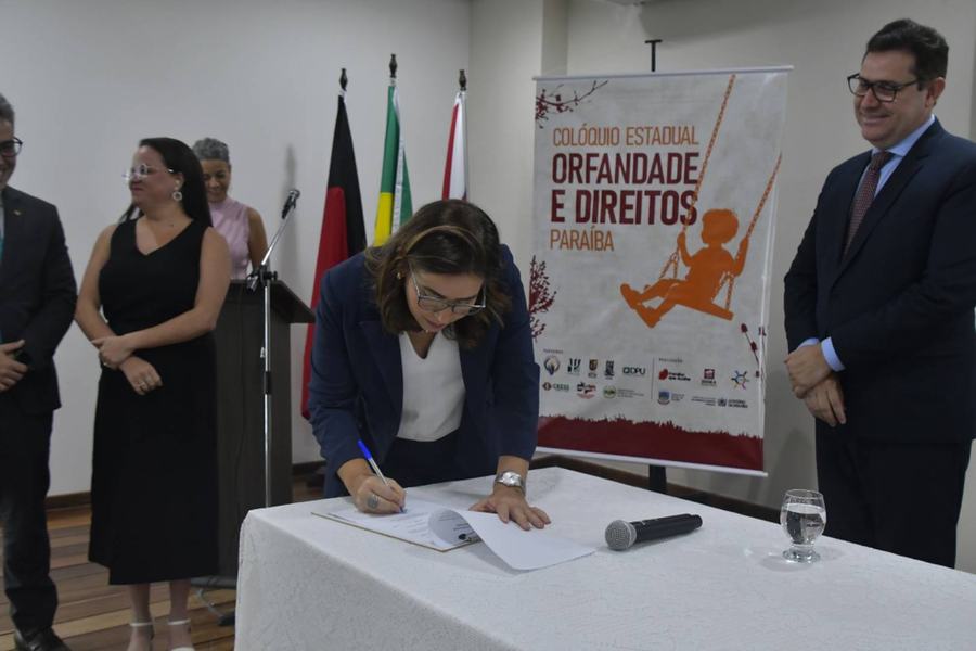 coloquio-estadual-orfandade-foto-manodecarvalho-3.jpeg