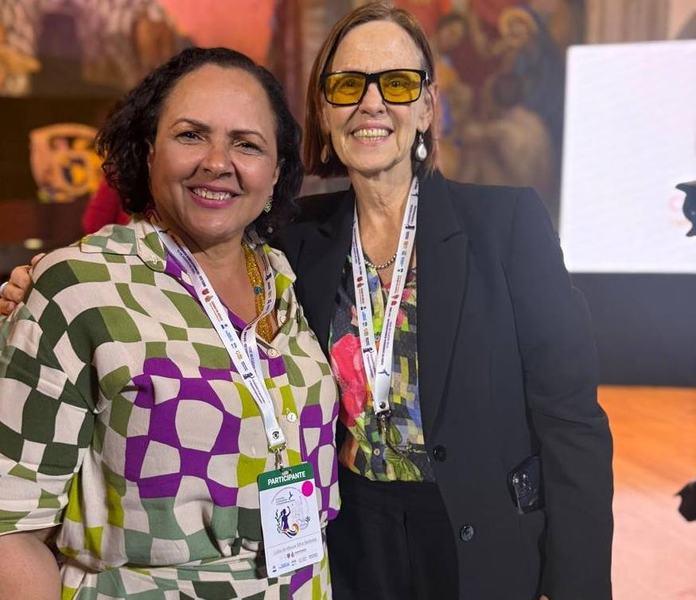 com-lais-abramo-do-mds.jpg