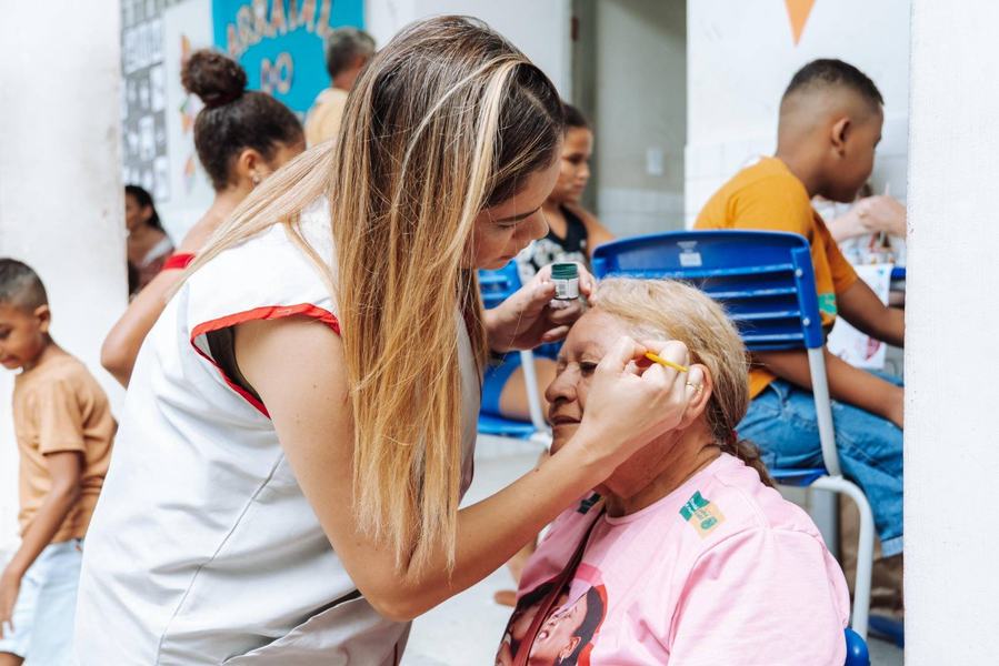 dia-d-saude-leva-acolhimento-servicos-e-solidariedade-ao-bairro-acacio-figueiredo-em-campina-grande-2.jpeg