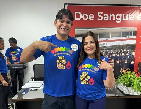 doador-maximiliano-e-diretora-do-hemocentro-shirlene.jpeg