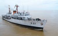 docas-recebe-navio-da-marinha-aberto-para-visitacao-sirius.jpg