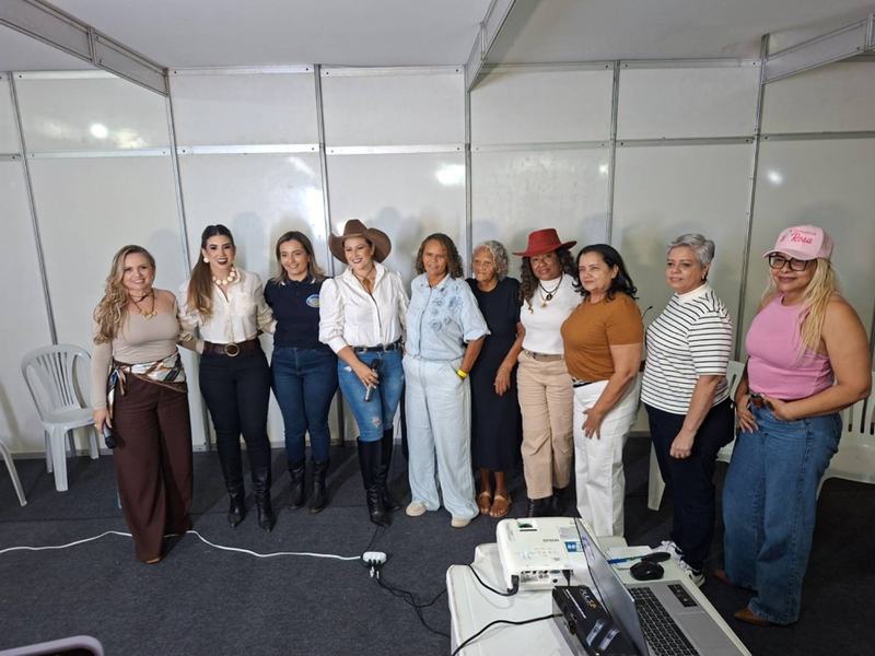 encontro-de-mulheres-do-agro-1a-expo-paulista.jpg