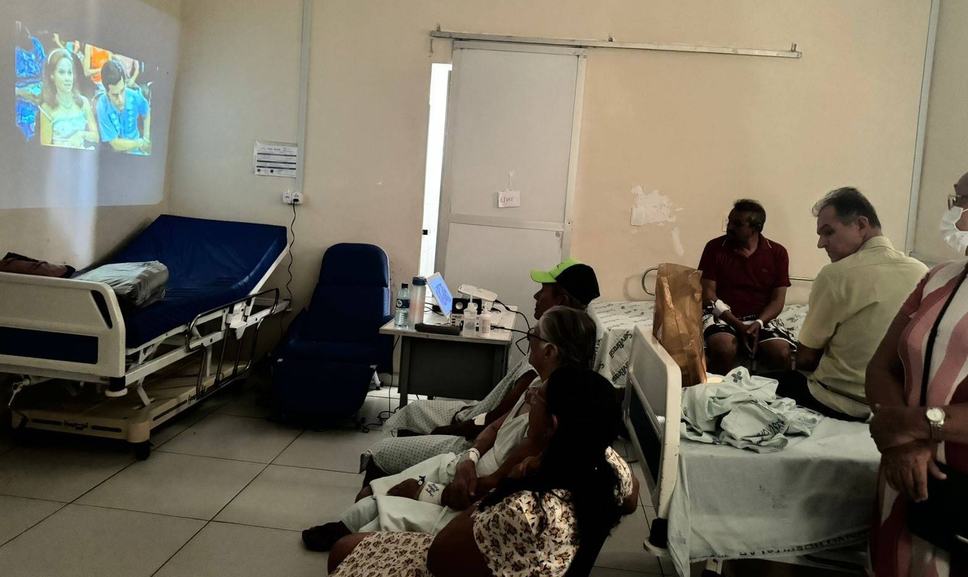 equipe-da-hemodinamica-de-patos-promove-sessao-de-cinema-para-pacientes-3.jpeg
