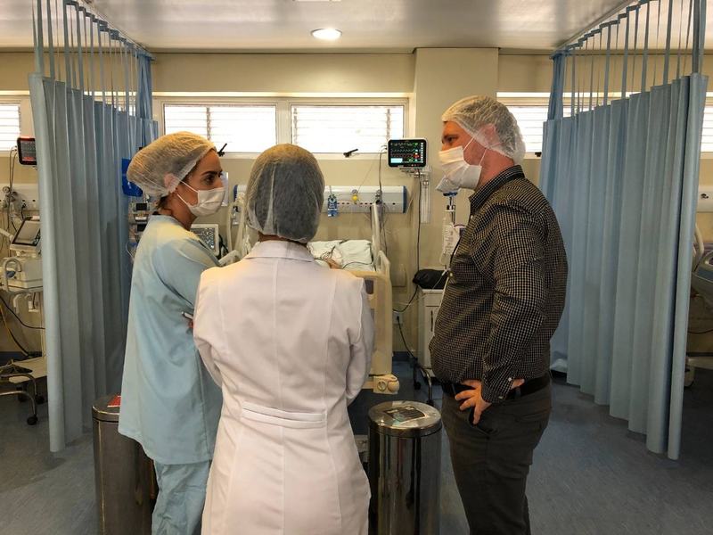 equipe-do-hospital-moinhos-do-vento-realiza-visita-tecnica-no-metropolitano-para-acompanhamento-do-projeto-saude-em-nossas-maos-4.jpeg