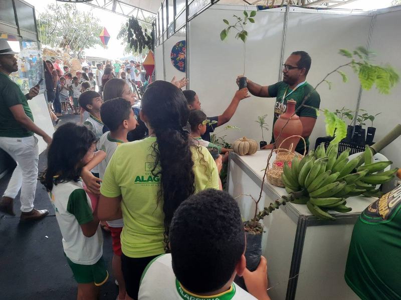 estande-da-empaer-1-expo-alagoinha.jpg