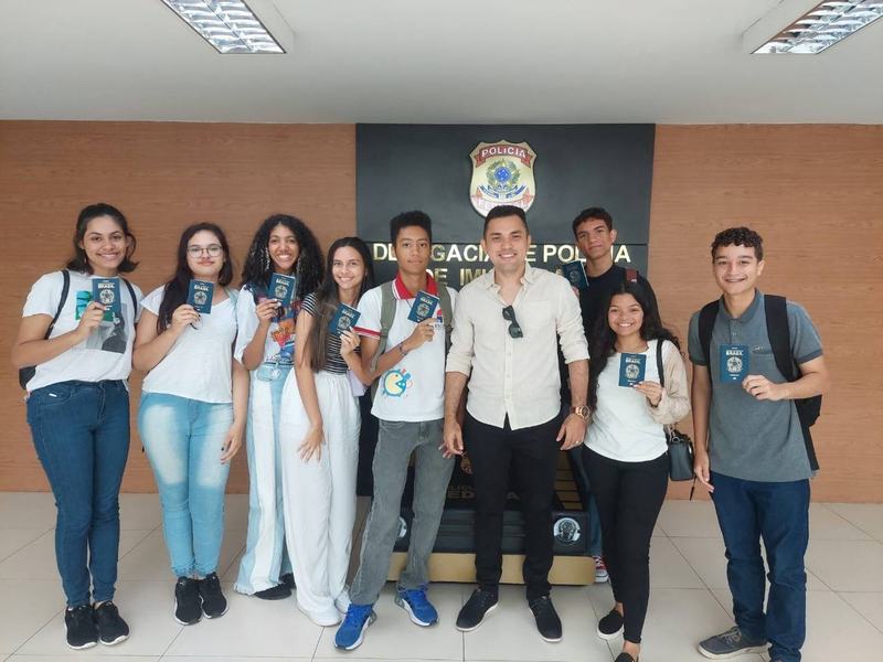 estudantes-com-passaporte-2.jpeg
