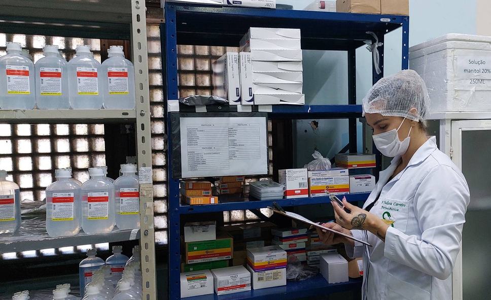farmacia-clinica1.jpg
