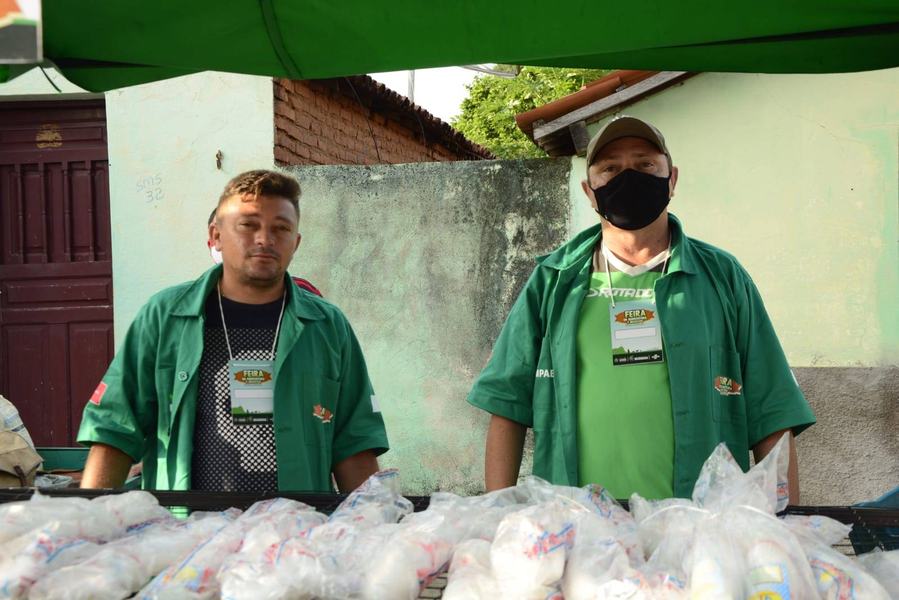 feira-inauguracao3.jpg