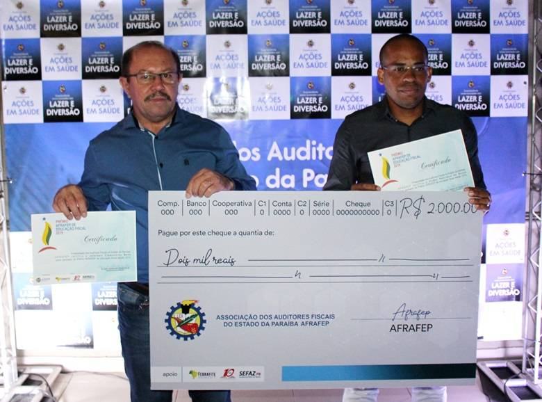 foto_premio_afrafep_de_educacao_fiscal_2019_escola_iolanda_ok-1.jpg