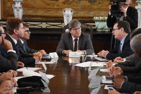 governador-joao-reune-tj-da-paraiba-e-representantes-da-cnj_foto-andre-lucio-2.jpg