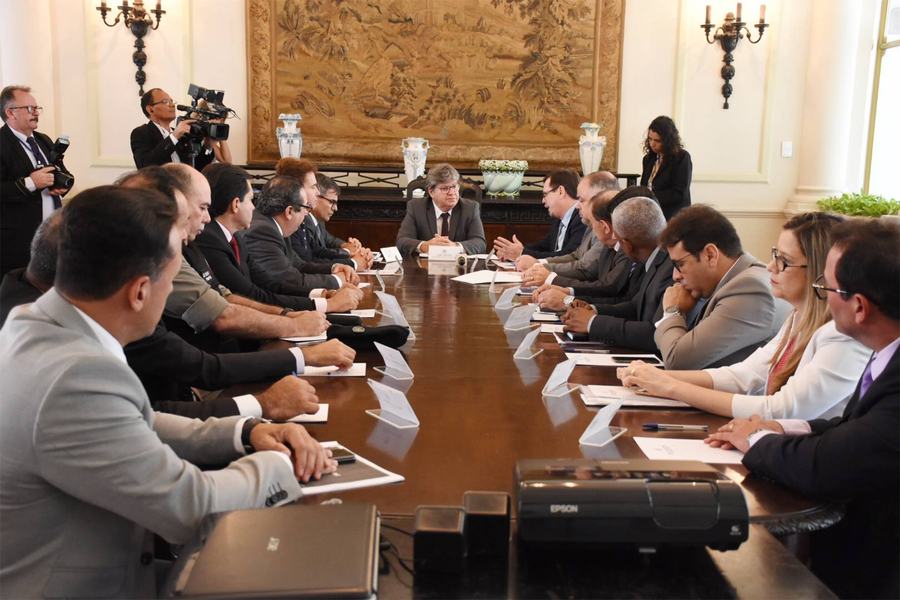 governador-joao-reune-tj-da-paraiba-e-representantes-da-cnj_foto-andre-lucio-4.jpg