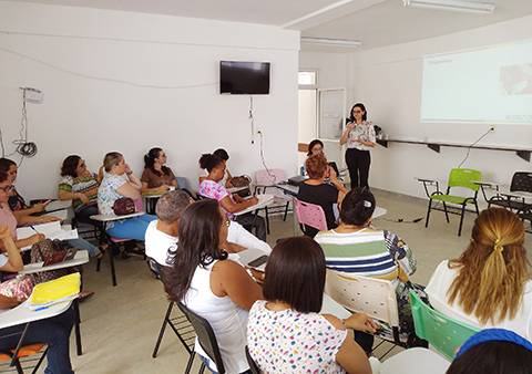 governopromovequalificacaoparaprofissionaisdesaudedocondesobreamalaria3.jpg