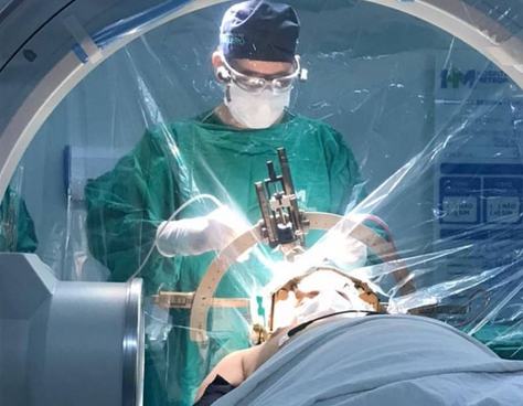 hospital-metropolitano-oferece-atendimento-a-pacientes-com-parkinson-e-realiza-cirurgias-1.jpeg