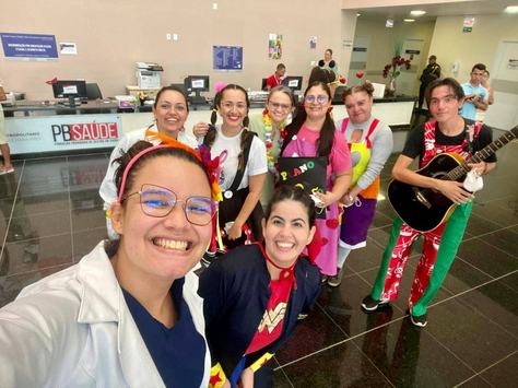 hospital-metropolitano-realiza-2018bailinho-de-carnaval2019-na-ala-pediatrica-com-acao-voluntaria-do-ministerio-sorriso-aberto-1.jpeg
