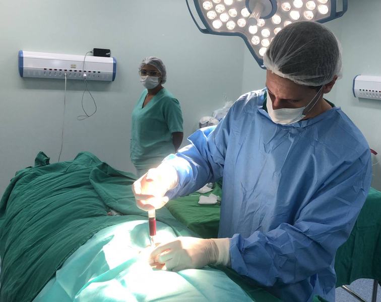 hospital-metropolitano-realiza-procedimento-para-tratamento-de-caso-raro-de-cefaleia-1.jpg