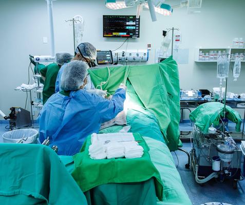 Hospital Metropolitano realiza procedimento inédito para correção de malformação cardíaca congênita rara