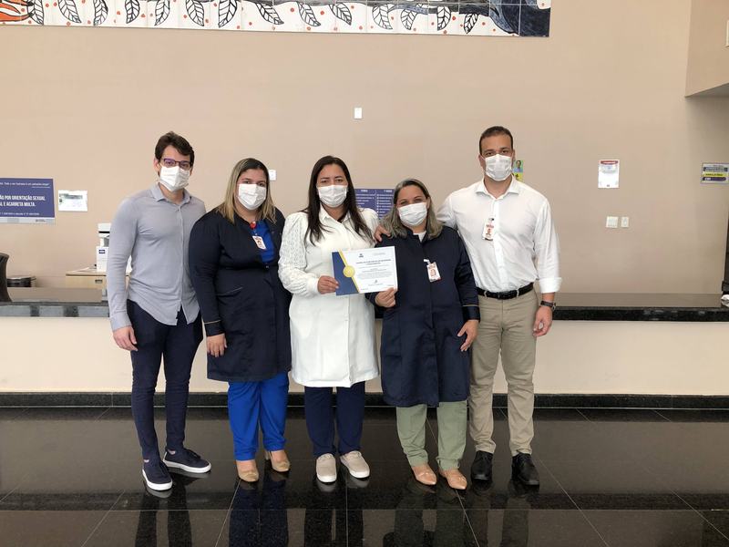 hospital-metropolitano-recebe-segundo-selo-de-gestao-de-indicadores-de-qualidade-e-desempenho-pela-amib.jpg