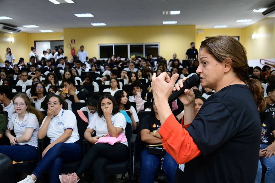 isis-lacerda-medica-coordenadora-da-campanha-4.jpg