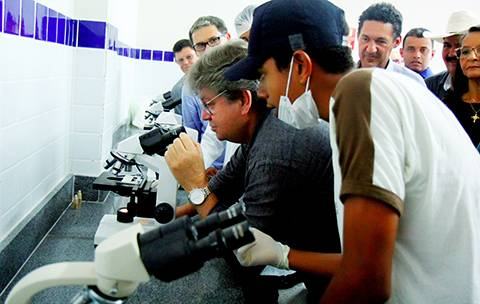joao-azevedo-inaugura-escola-em-boa-ventura_foto-jose-marques-5.jpg