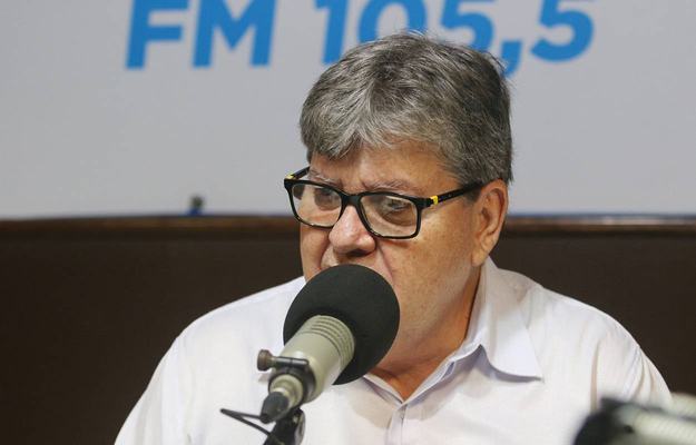 João Azevêdo anuncia obras e show de Paralamas do Sucesso no aniversário de João Pessoa