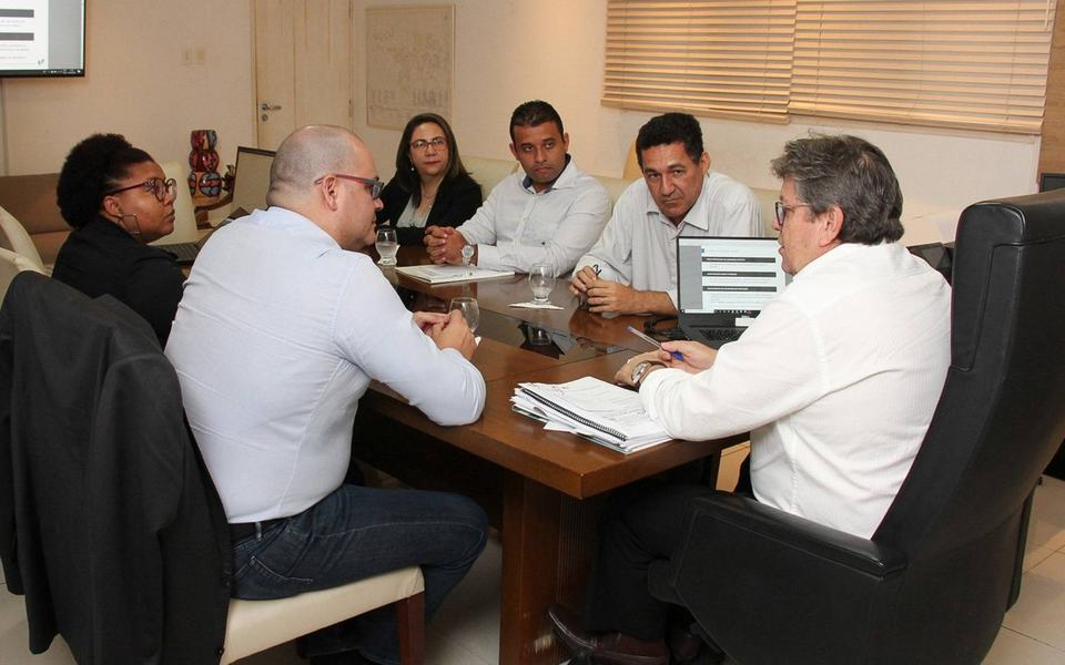 joao-reuniao-com-educacao-foto-francisco-franca-4.jpg