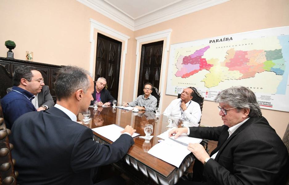 joao-reuniao-ibge-foto-jose-marques-3.jpg