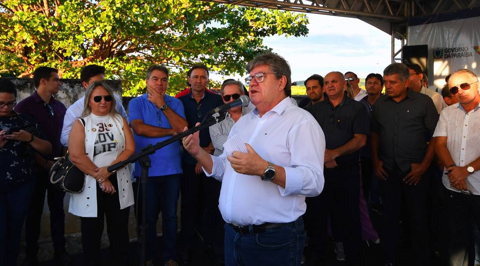 joaoassinaordemdeservicoemLastrofotojosemarques1.jpg