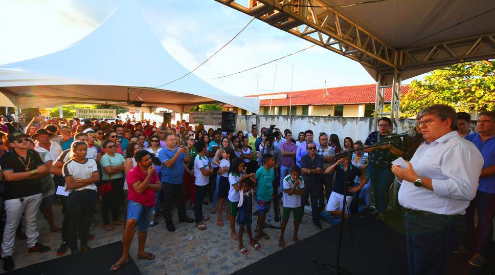 joaoassinaordemdeservicoemLastrofotojosemarques2.jpg