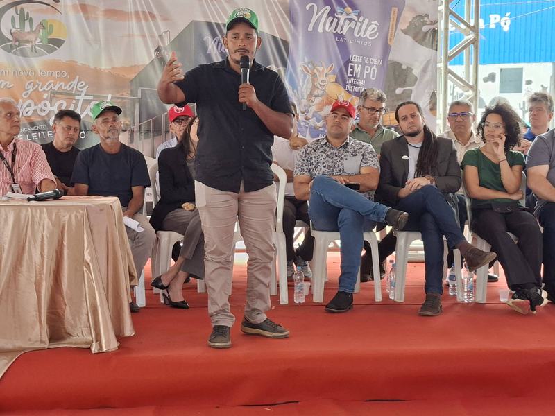lanassamento-fa-brica-leite-de-cabra-em-pa3-10.jpg